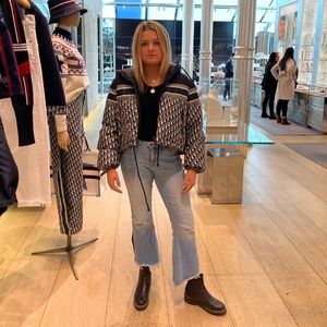 Meet your Posher, Claire